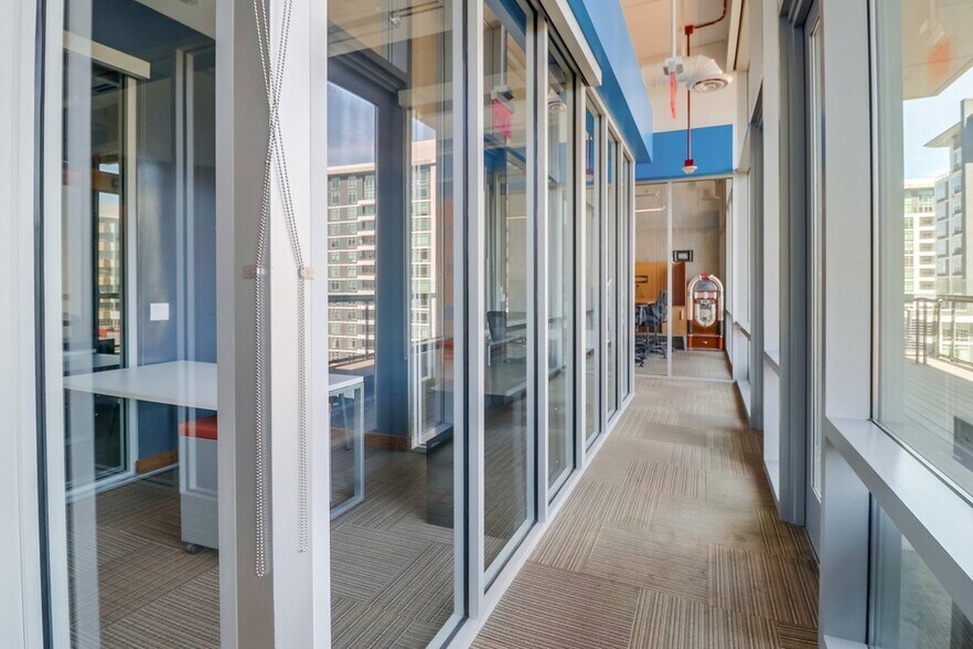 More Photos Of 1350 Columbia St, San Diego Loft Creative Space For Sale