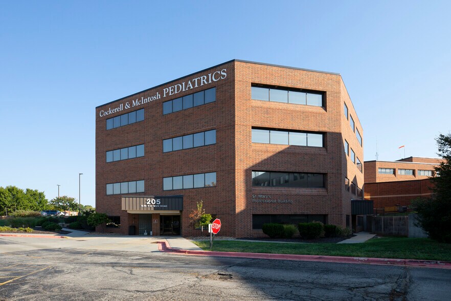 More Photos Of 205 NW R.D. Mize Rd, Blue Springs Medical For Lease