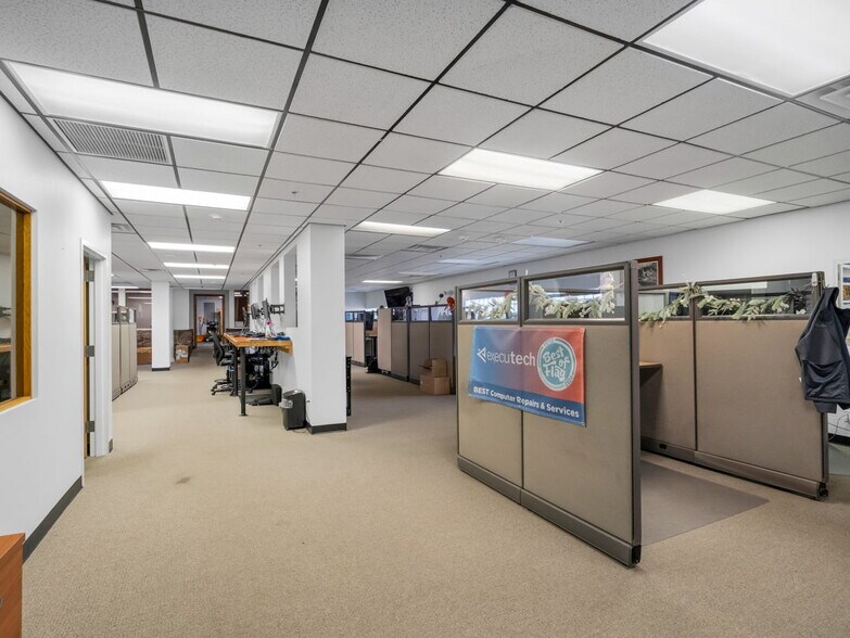 More Photos Of 2290 E Route 66, Flagstaff Office For Sale