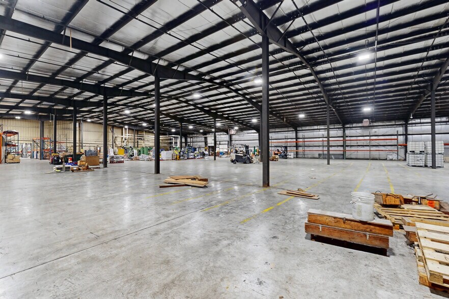 More Photos Of 777 Weaver Blvd, Wapello Industrial For Sale