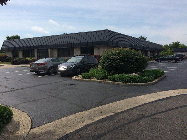 More Photos Of 2804 Boilermaker Ct, Valparaiso Office For Sale