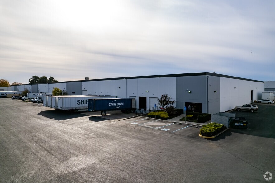 More Photos Of 1495-1497 Zephyr Ave, Hayward Unknown For Lease