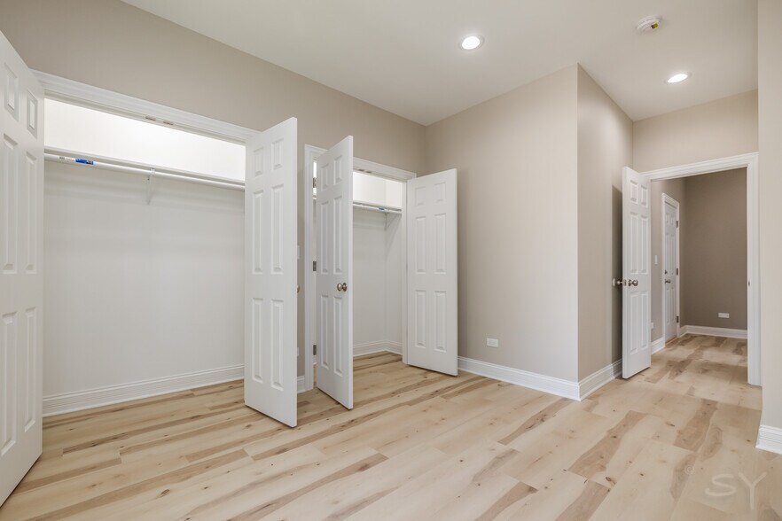 More Photos Of 623 Hamlin Ave, Chicago Apartments For Sale