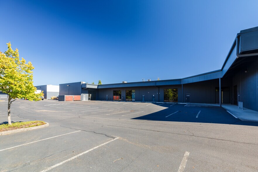 More Photos Of , Beaverton Flex For Sale