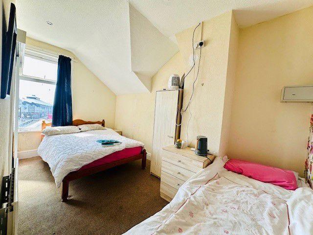 More Photos Of 4 Station Rd, Blackpool Hotel For Sale