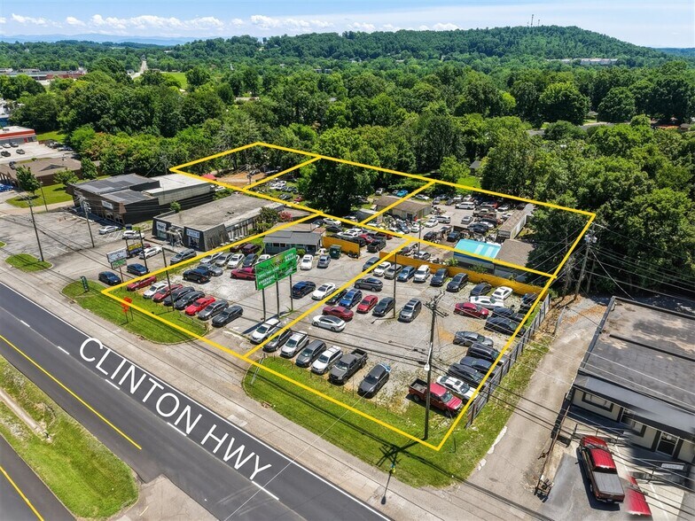 More Photos Of 5855 Clinton Hwy, Knoxville Auto Dealership For Sale