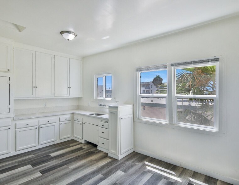 More Photos Of 138 N Soto St, Los Angeles Apartments For Sale