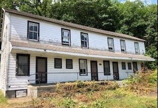 More Photos Of 335 Main St, Cairo Freestanding For Sale