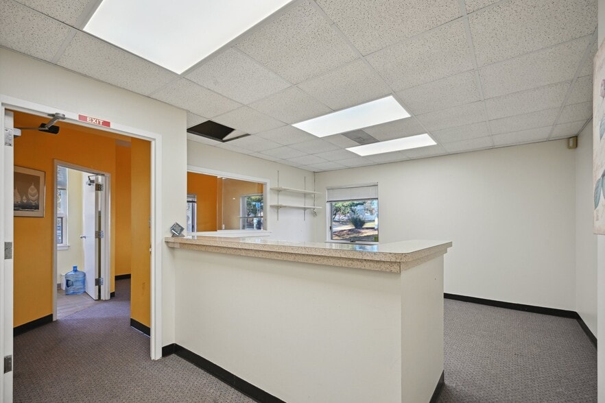 More Photos Of 2117-2123 Klockner Rd, Trenton Medical For Sale