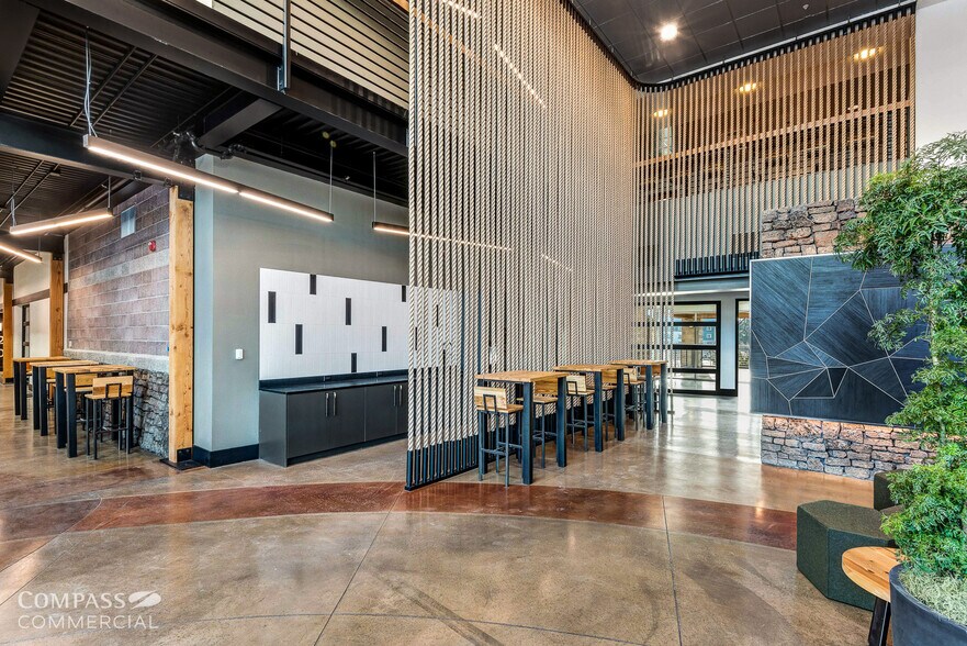 More Photos Of 1777 SW Chandler Ave, Bend Office For Lease