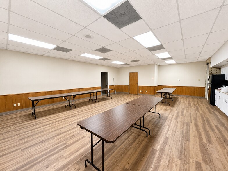 More Photos Of 101 N 4th St, Lometa Daycare Center For Sale