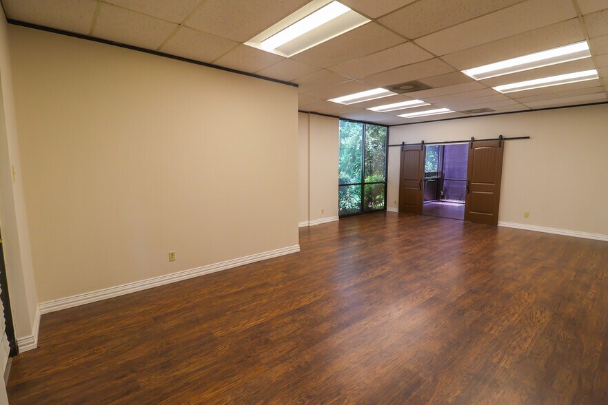 More Photos Of 13131 Champions Dr, Houston Medical For Lease