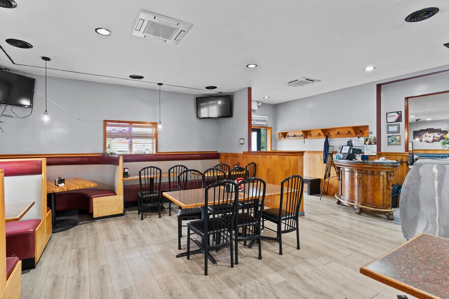 More Photos Of 487 E King St, Shippensburg Restaurant For Sale