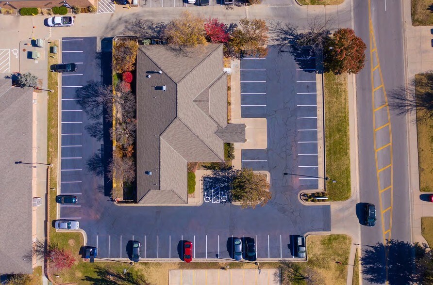 More Photos Of 1700 E James St, Derby Medical For Sale