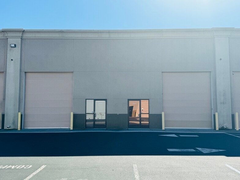 More Photos Of 17600-17722 Murphy Pky, Lathrop Warehouse For Sale