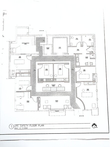 More Photos Of 5941 Forest Ln, Dallas Bank For Lease