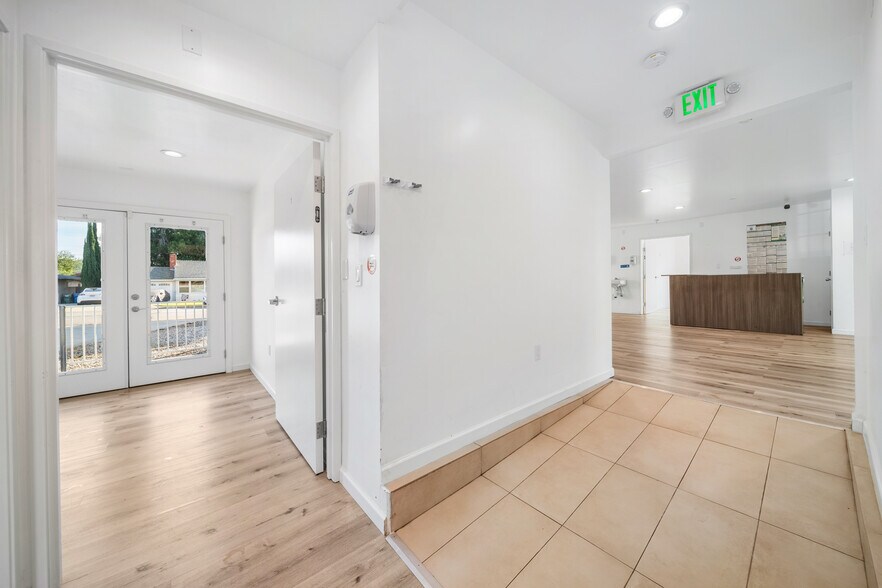 More Photos Of 549 E Ada Ave, Glendora Congregate Senior Housing For Sale