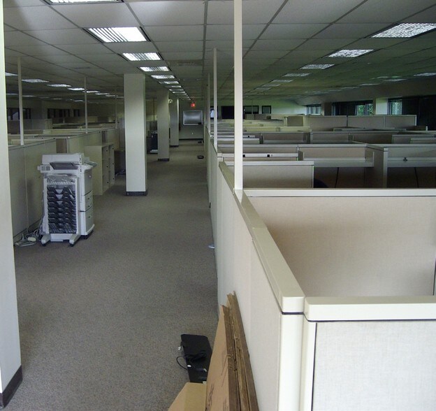 More Photos Of 2801 S Horton St, Fort Scott Office For Sale