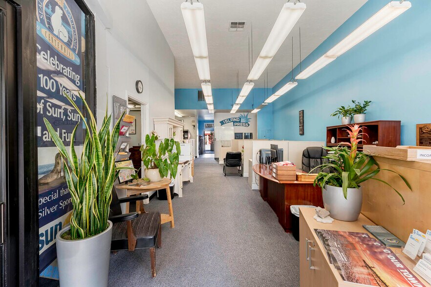 More Photos Of 216 Main St, Seal Beach Storefront For Lease