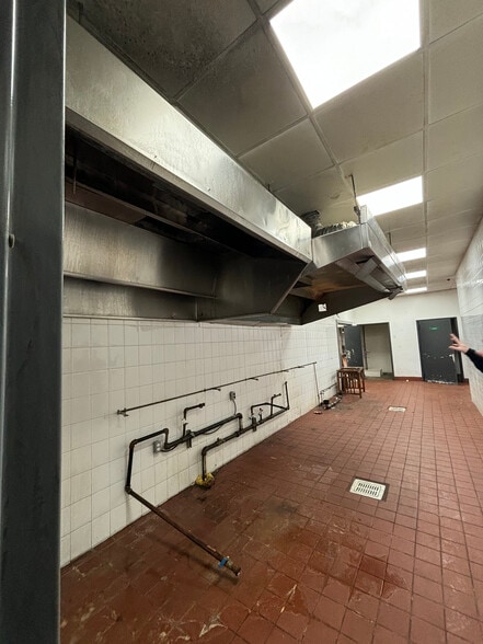 More Photos Of , Long Island City Industrial For Sale