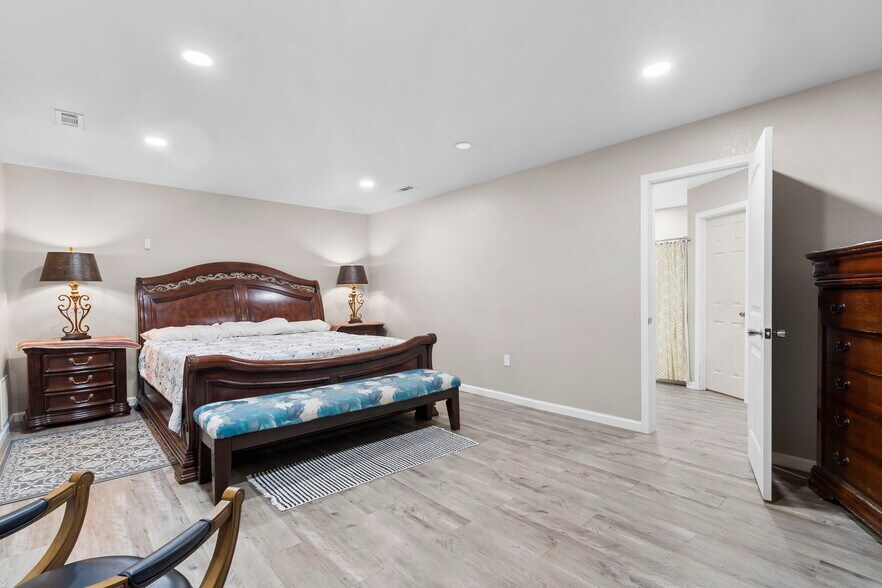 More Photos Of 17644 Highway 37, Garfield Warehouse For Sale