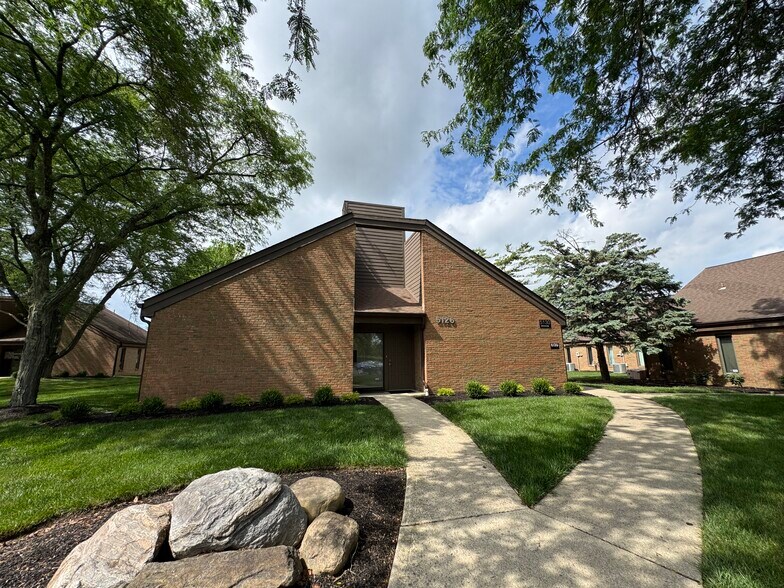 More Photos Of 5126-5130 Blazer Memorial Pky, Dublin Office For Lease