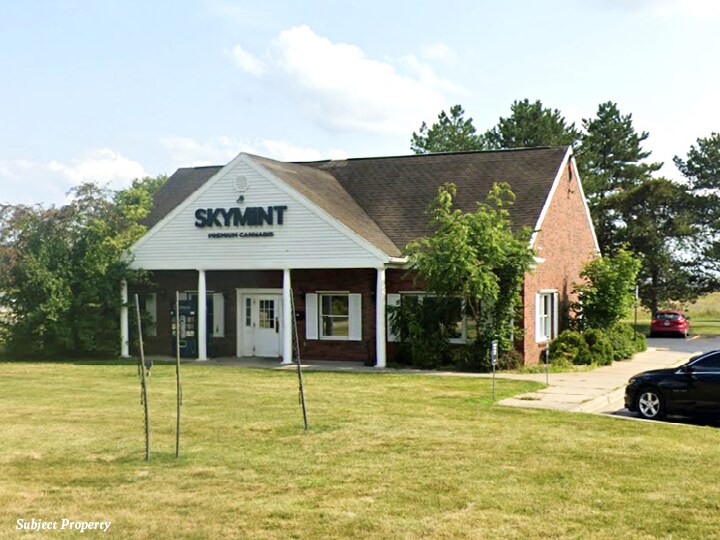Primary Photo Of 1050 E Main St, Morenci Freestanding For Sale
