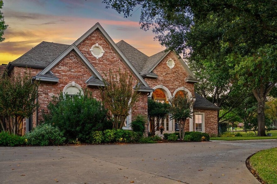 Primary Photo Of 2409 Commerce st, San Saba Land For Sale