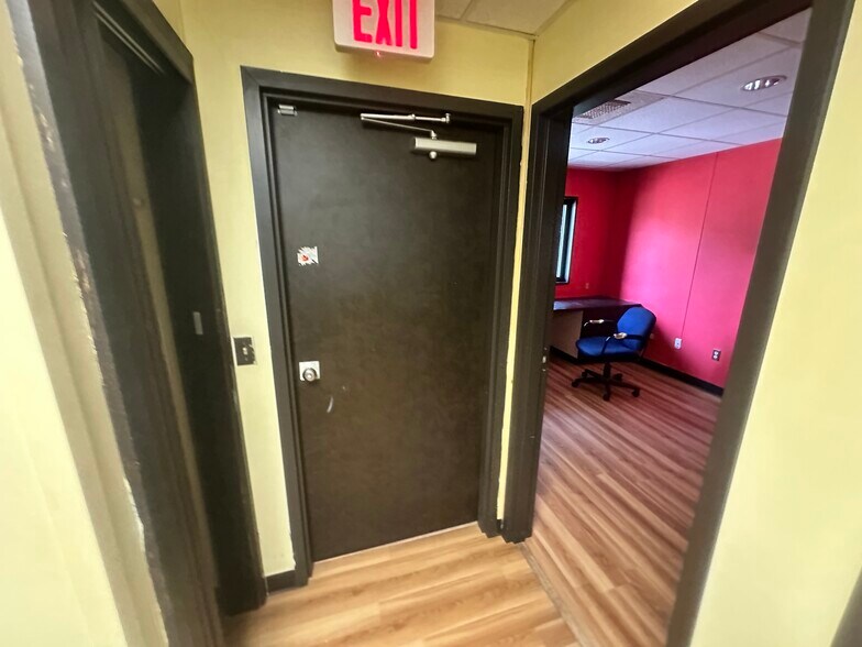 More Photos Of 106 Nate Whipple Hwy, Cumberland Office For Lease