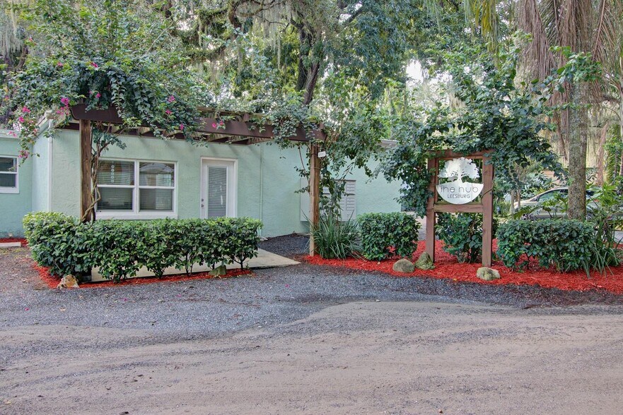 More Photos Of 28313 US Highway 27, Leesburg Multifamily For Sale