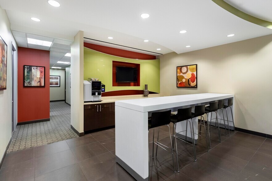 More Photos Of 515 S Flower St, Los Angeles Office For Lease