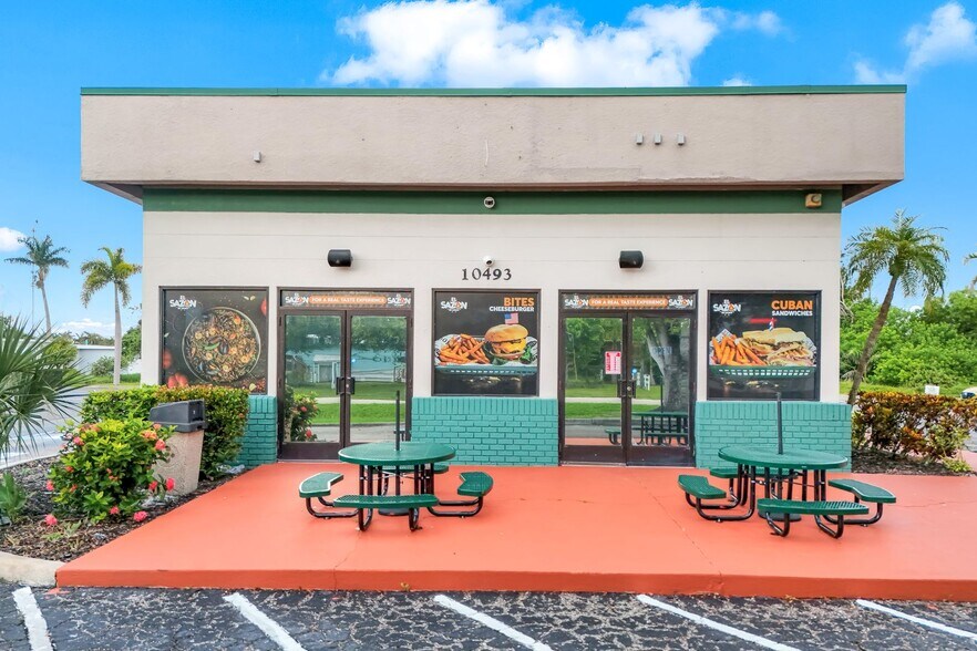 Primary Photo Of 10493 Stringfellow Rd, Saint James City Storefront Retail Office For Sale