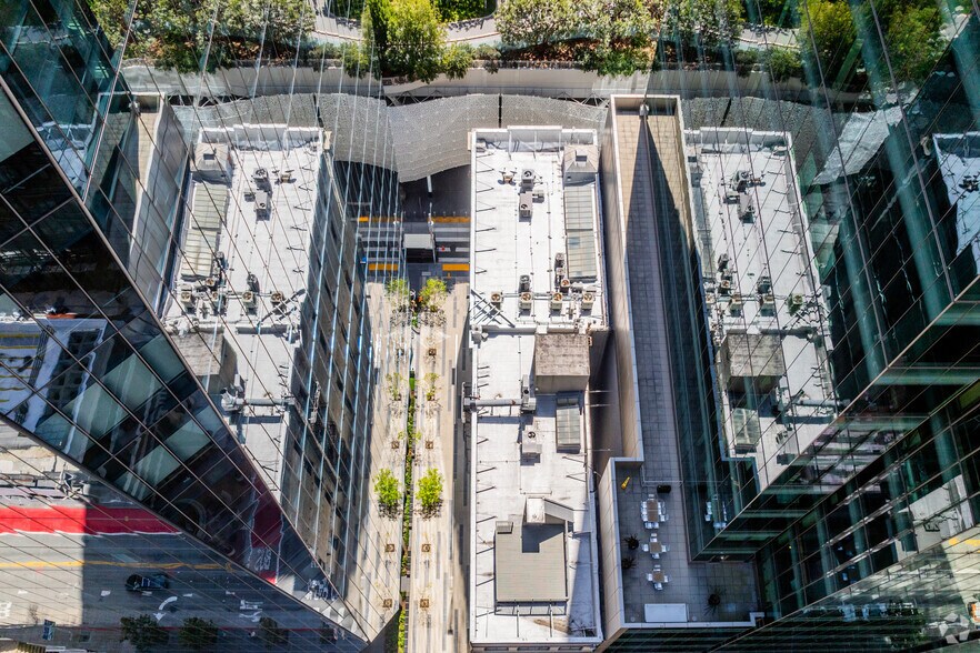 More Photos Of 2 Shaw Alley St, San Francisco Office For Lease