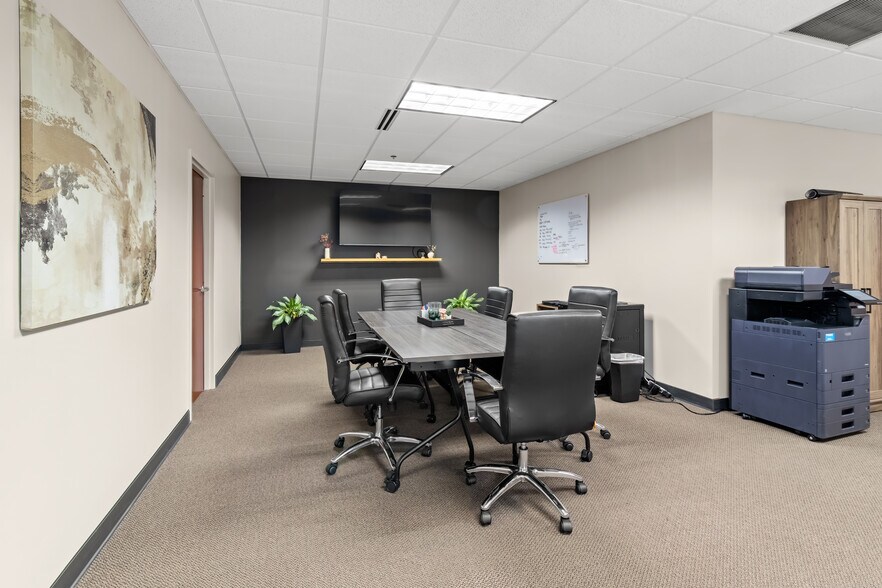 More Photos Of 192 ballard Ct, Virginia Beach Office For Lease