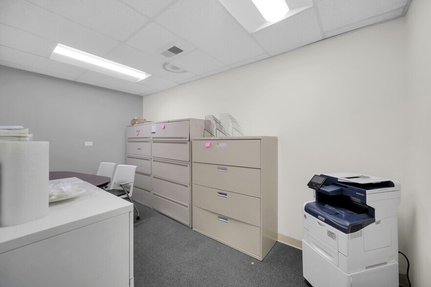 More Photos Of 3909 W Fullerton Ave, Chicago Medical For Sale
