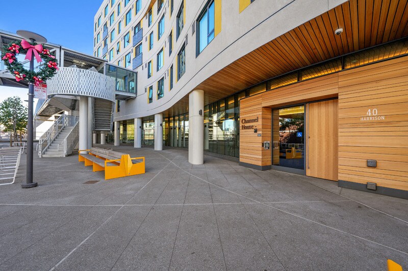 More Photos Of 40 Harrison St, Oakland Apartments For Lease