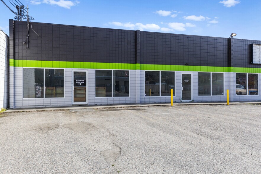 More Photos Of 4216 25 Av, Vernon Industrial For Lease