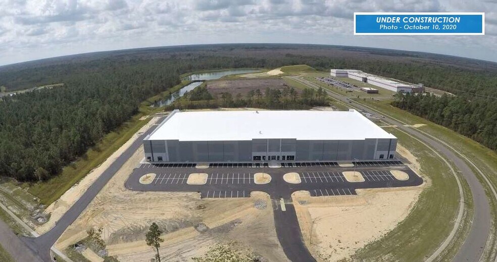More Photos Of 33 Acme Way, Wilmington Distribution For Lease