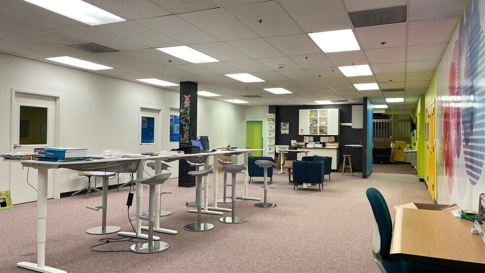 More Photos Of Edgewood Avenue, Easton Office For Lease