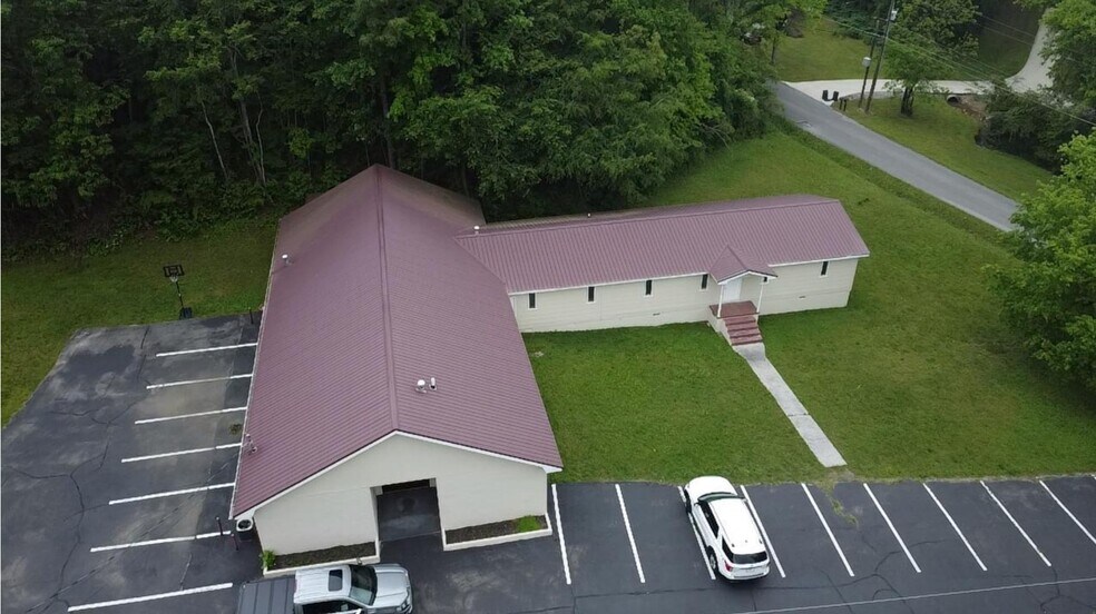 More Photos Of 445 Schmitt Rd, Rossville Religious Facility For Sale