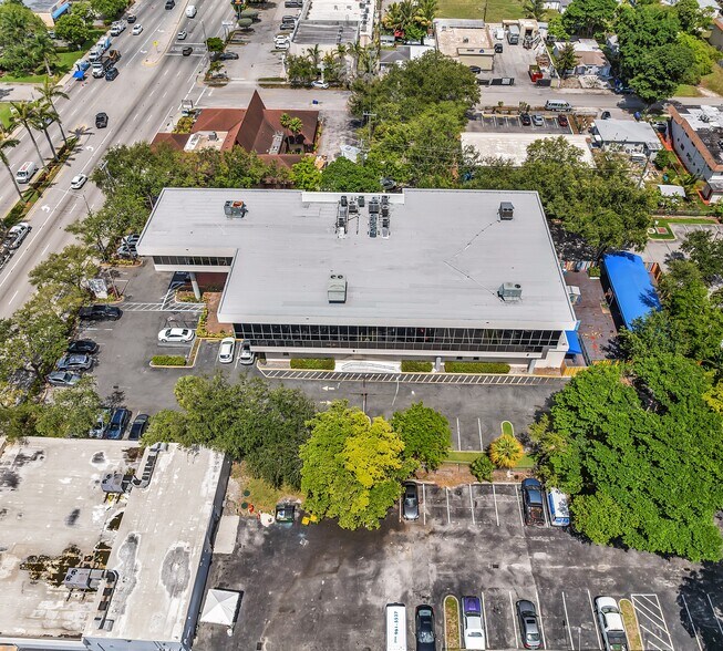 More Photos Of 6067 Hollywood Blvd, Hollywood Office For Sale
