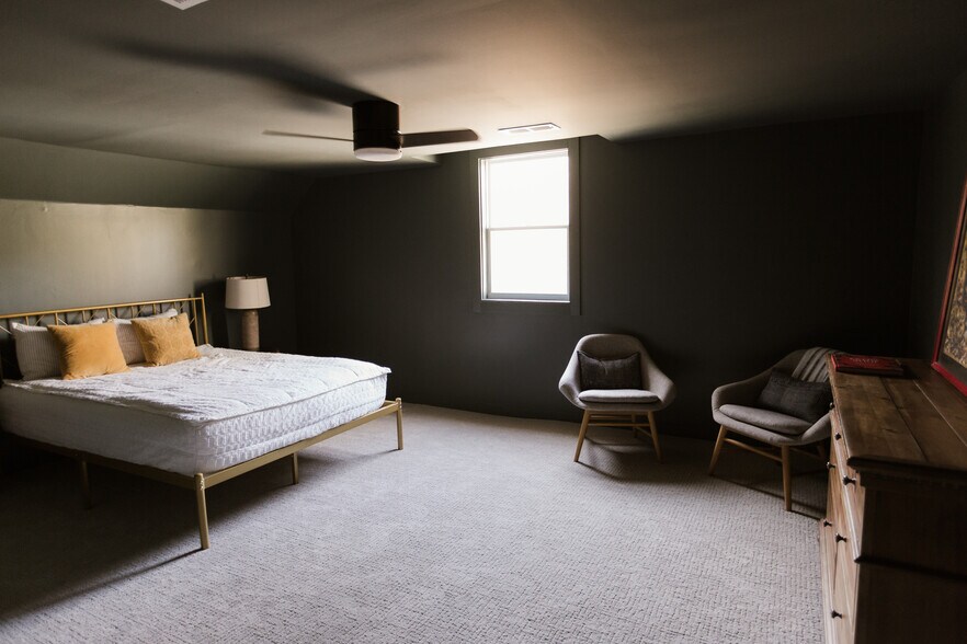 More Photos Of 6700 Shady grove Rd, Cumming Office Residential For Sale