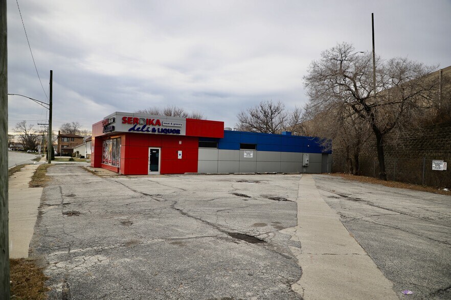 More Photos Of 4750 N 25th Ave, Schiller Park Warehouse For Sale