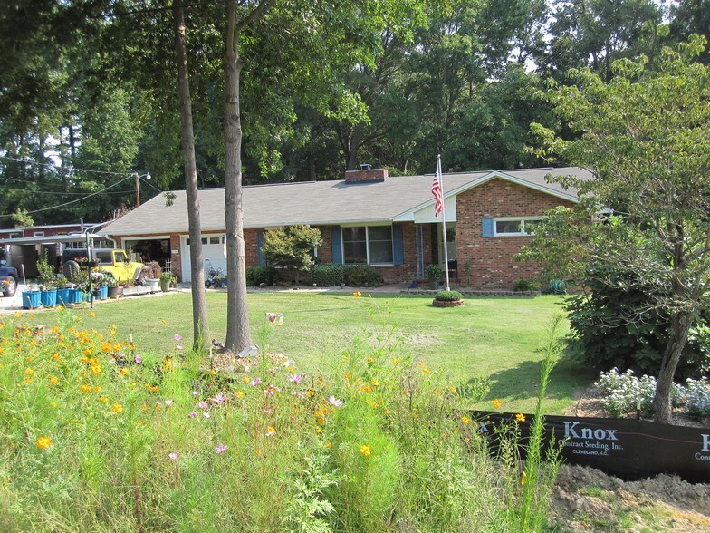 4700 Oakdale Rd, Charlotte, NC 28216 Land