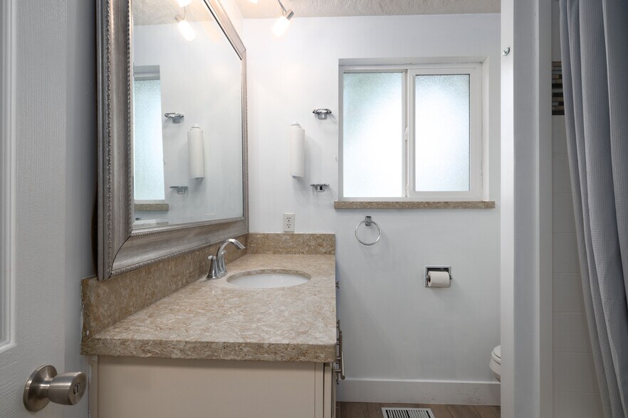 More Photos Of 270 E 5100 S, Washington Terrace Multifamily For Sale