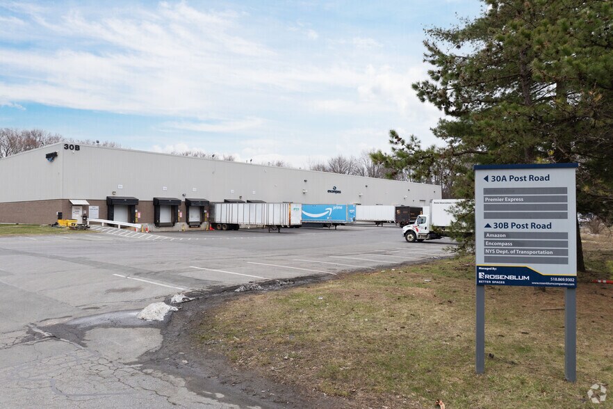 More Photos Of 30 Post Rd, Colonie Warehouse For Lease