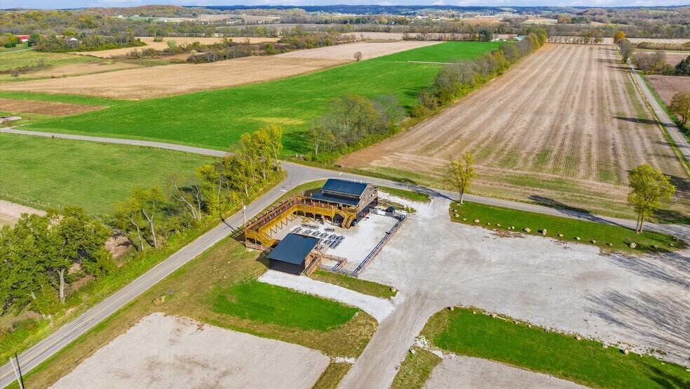 More Photos Of 8635 Blackbird Lane, Thornville Land For Sale