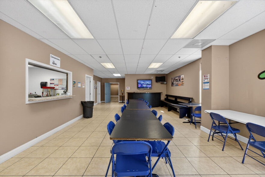 More Photos Of 175 Kendra Dr, McDonough Warehouse For Sale