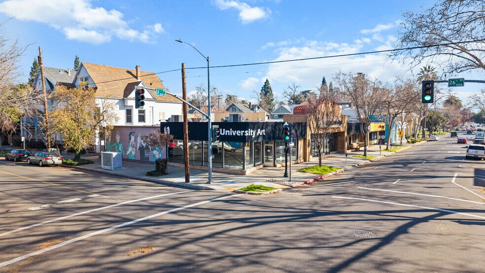 More Photos Of 2601 J St, Sacramento Freestanding For Lease