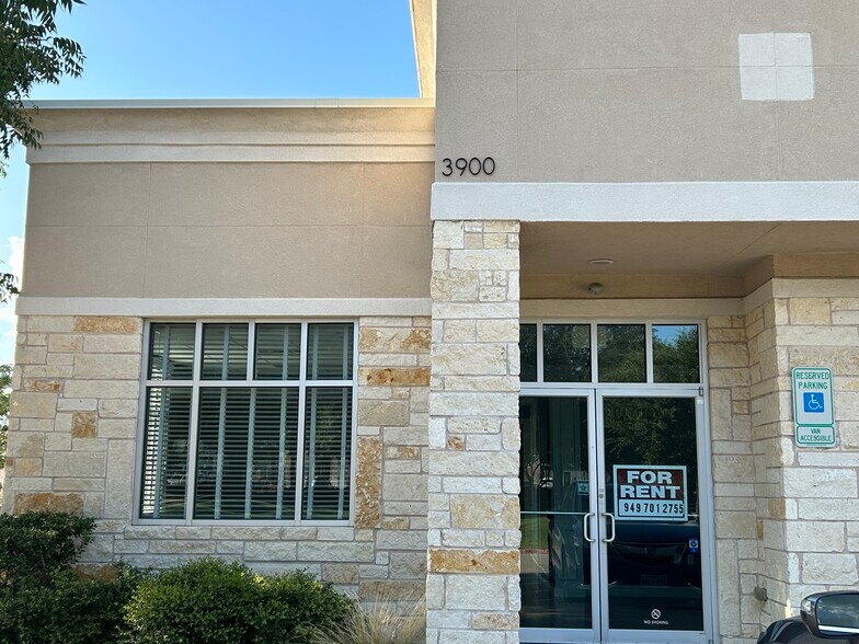 More Photos Of 3900 South Stonebridge Dr, McKinney Office For Lease